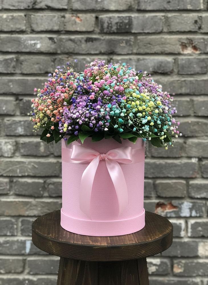 Цветочная композиция из Гипсофила и Розы в шляпной коробке в Ардатове Нижегородской области
