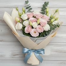 Букет цветов из:  Лизиантусы в Ардатове Нижегородской области