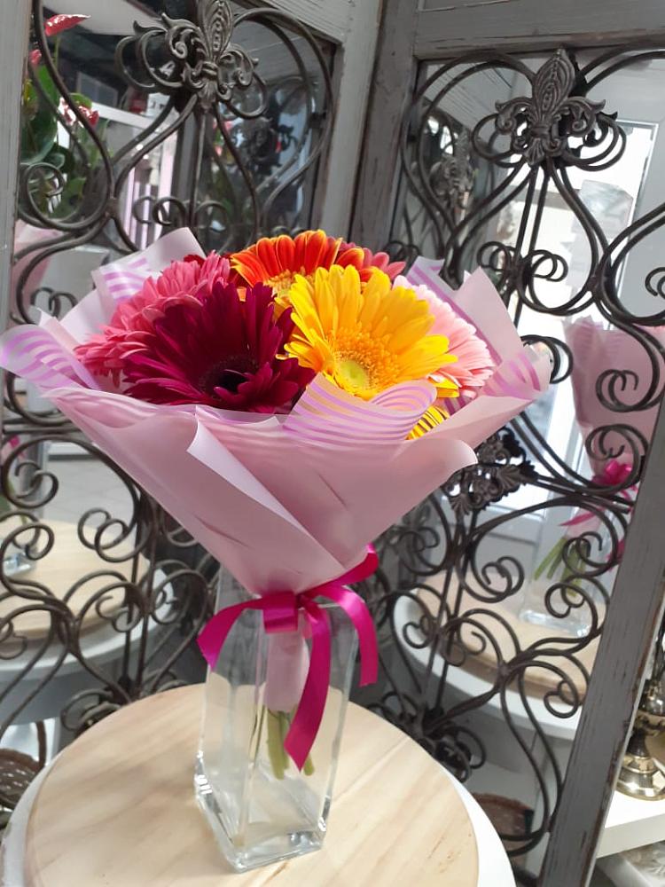 Букет цветов из: Герберы в Ардатове Нижегородской области