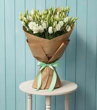 Букет цветов из:  Лизиантусы в Ардатове Нижегородской области