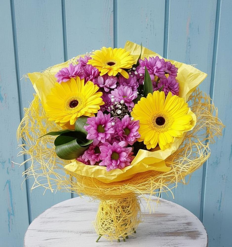 Букет цветов из: Хризантемы и Герберы в Ардатове Нижегородской области