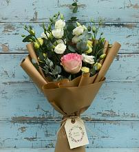 Букет цветов из:  Розы и Лизиантусы в Ардатове Нижегородской области