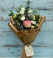 Букет цветов из:  Розы и Лизиантусы в Ардатове Нижегородской области